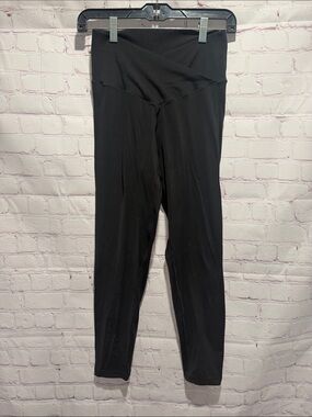 OFFLINE By Aerie Real Me High Waisted Crossover Legging Woman’s Size Large
